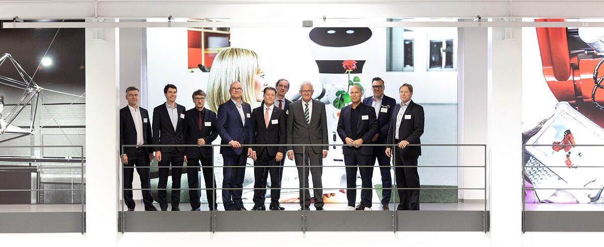 Ministerpräsident Kretschmann zu Besuch bei S-TEC